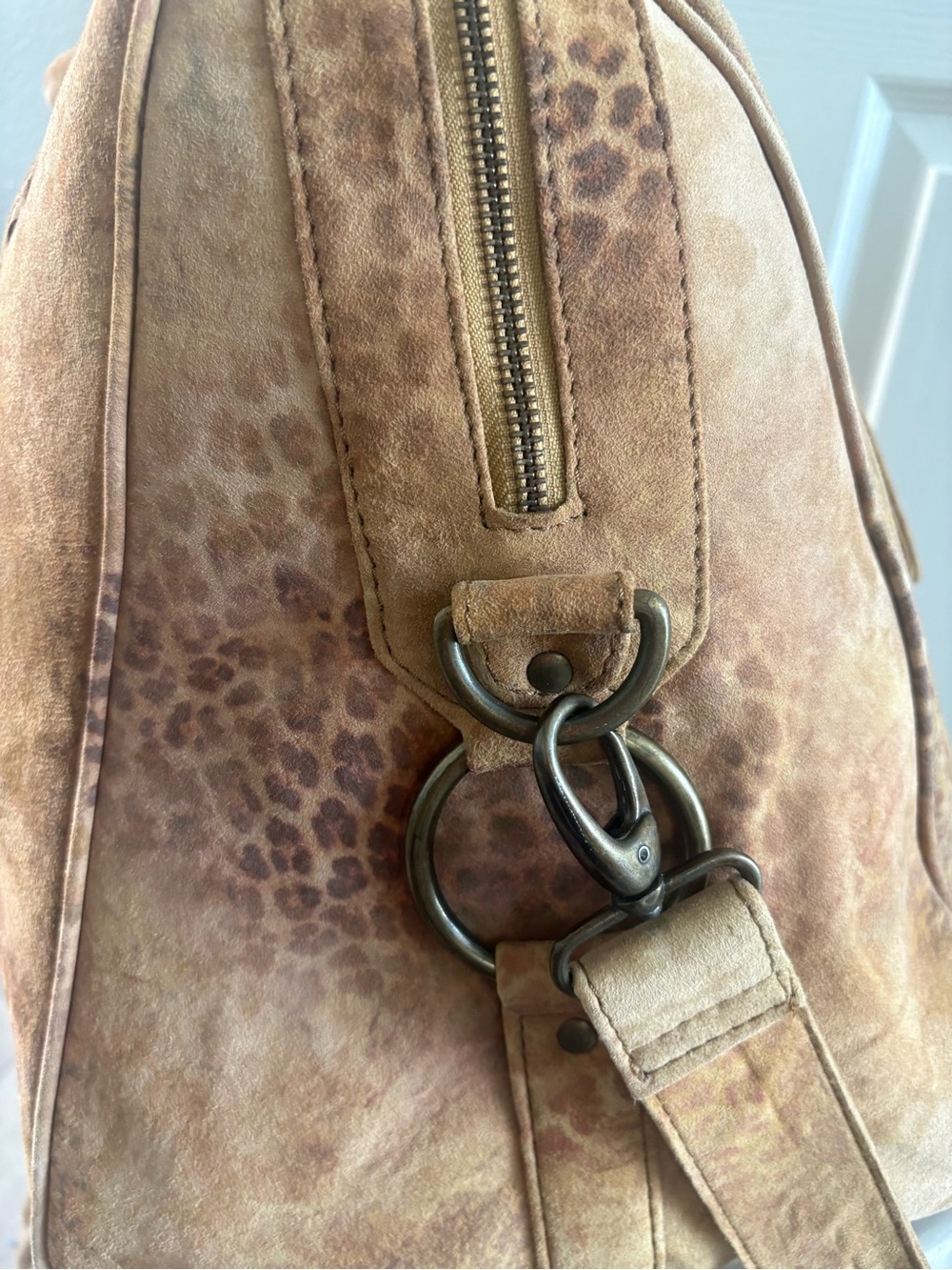 Old Gringo | Leopardito Leather Gina Duffel Weekender | Vintage | Like New - Picture 7 of 10